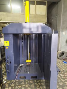 Presă carton TONNA20, 20 tone, balot 150 kg